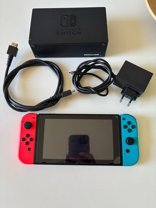 Nintendo Switch SPECIAL con accessori e giochi