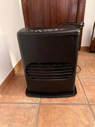 Estufa de parafina negra