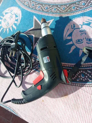 Taladro destornillador eléctrico