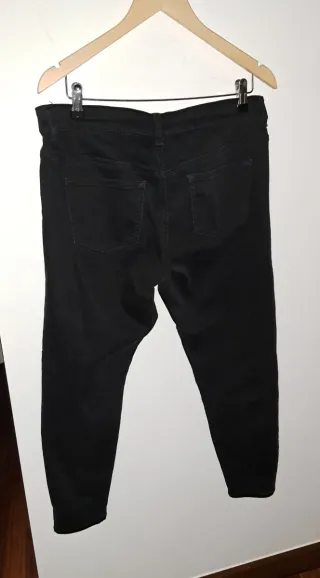 Pantalones negros
