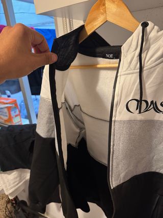 Sudadera Masia Gris y Blanca Talla XL