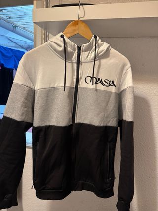 Sudadera Masia Gris y Blanca Talla XL