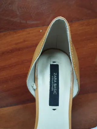 Tacones Zara color mostaza