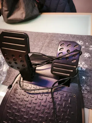 Pedalera Thrustmaster T-150 PS5