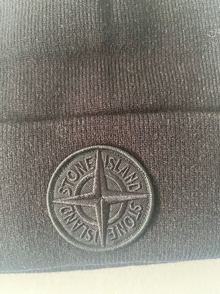 Gorro Stone Island Negro