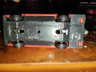 Coche miniatura Guisval rojo