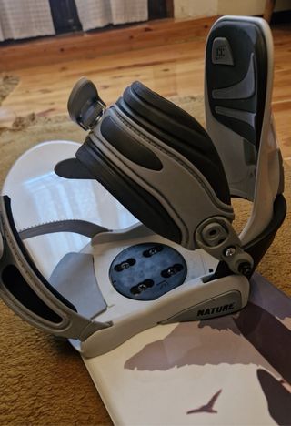 Tabla de Snowboard con Fijaciones