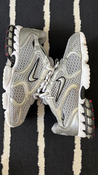 Nike Spiridon Grises Talla 42