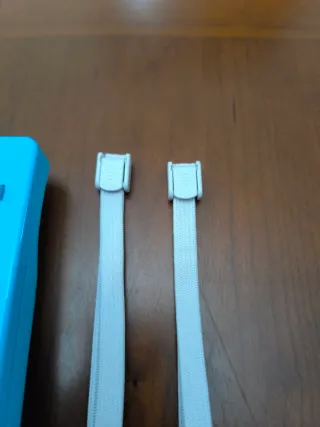 Pack Wii: Mando Azul + Fundas + Correas