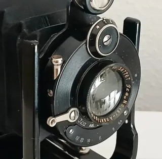 Lotto di 2 vecchie fotocamere Kodak