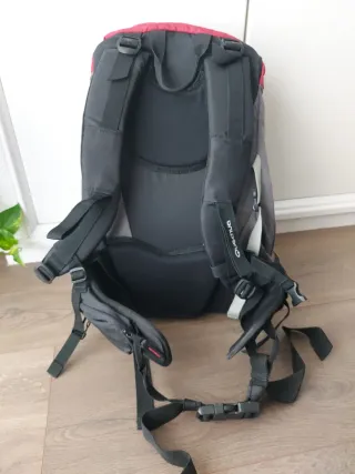 Mochila Quechua 40L.