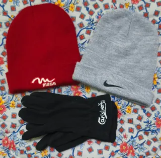 Set invernale cappelli e guanti unisex, di marca