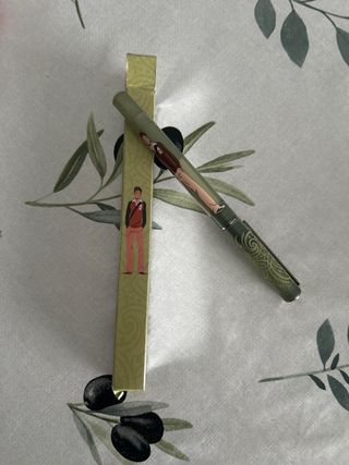 Pluma Jordi Lavanda ESCUCHO OFERTAS