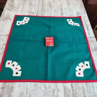 Tapete de póker con naipes Fournier