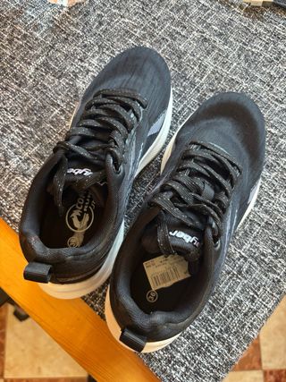 Tenis Jhayber Negros y Blancos