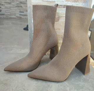 Botas Zara Tacon Marron