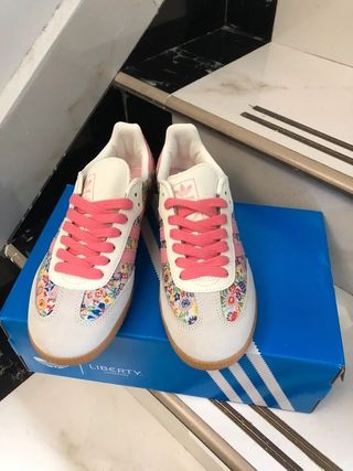 adidas Zapatillas Sin Usar Talla 41 1/3