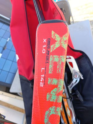 Lote de 3 pares de esquís