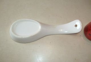 Supporto per cucchiai in ceramica