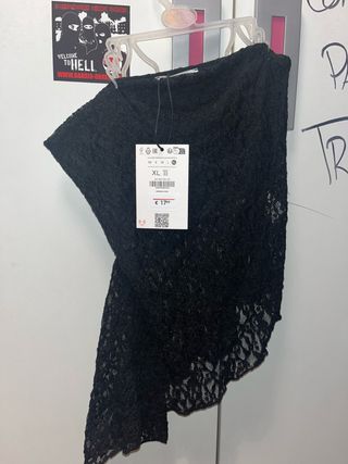 Top Bershka negro con transparencias Talla XL