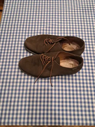 Zapatos de cordones marrones Camper