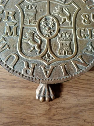 Pieza Antigua Bronce Escudo Corona