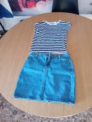 Conjunto: Camiseta Rayas y Falda Vaquera