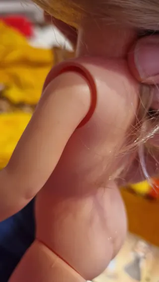 Lesly, la hermanita de Nancy