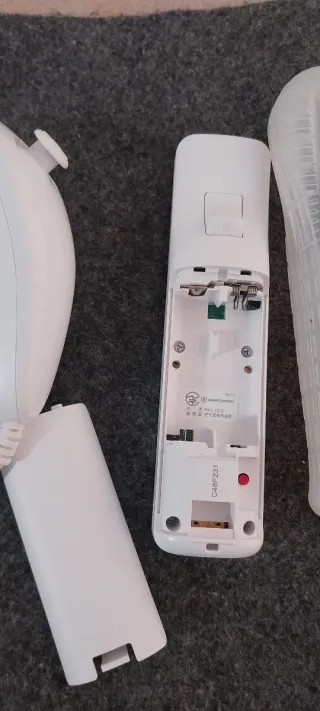 Controller set per Nintendo Wii, include controller principale e Nunchuk