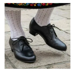 Zapatos traje regional, talla 37