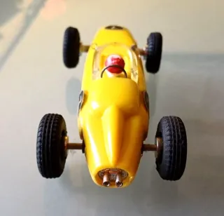 Policar B.R.M. F1 gialla slot car vintage