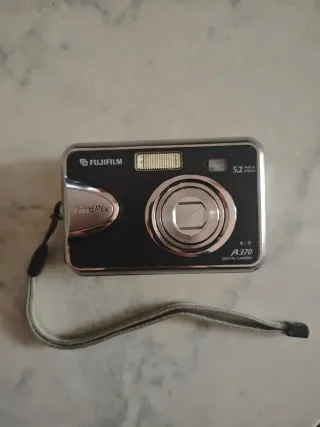 Fujifilm Finepix A370 5.2 MP NON TESTATA