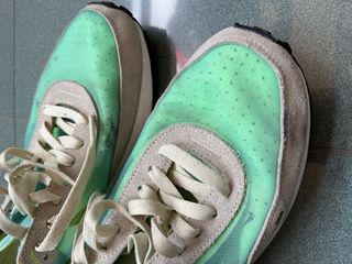 Nike Deportivas Beige y Verde