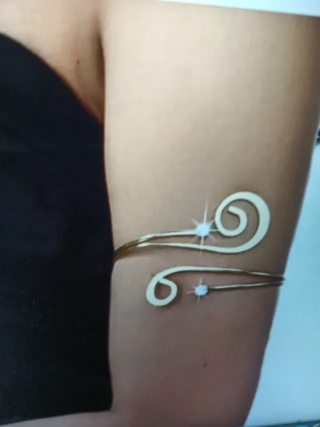 2 Brazaletes Abiertos Mujer Dorados y Plateados