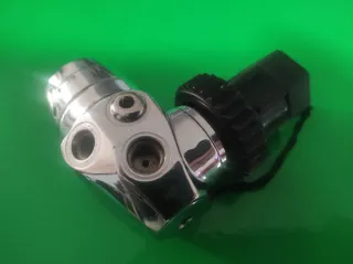 Primo stadio subacquea con attacco DIN