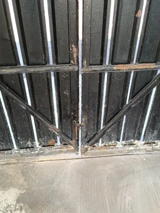 Cancela de hierro forjado