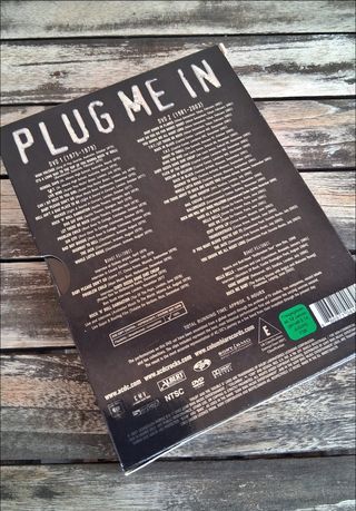 AC/DC Plug Me In - Duplo DVD