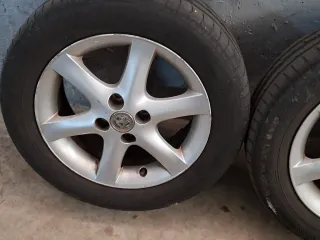 4 Llantas Aluminio Toyota Corolla 15 4x100