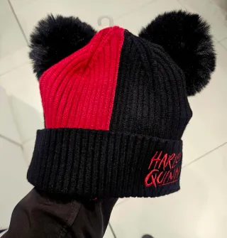 Cappello Harley Quinn con pomponi