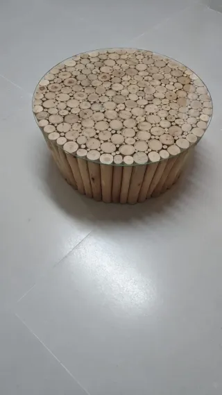 Mesa de centro de madera y cristal