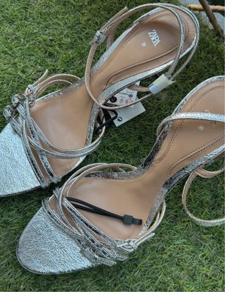 Sandalias plateadas T.39