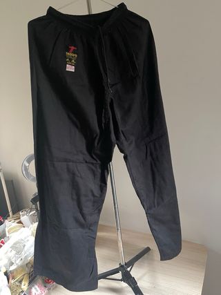 Kimono Tiger Claw Negro talla 5 / 180 cm