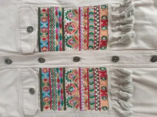 Sobrecamisa étnica beige sin usar