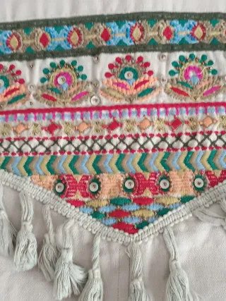 Sobrecamisa étnica beige sin usar