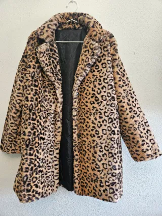 Abrigo Piel Sintética Animal Print Talla M/L