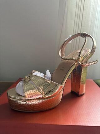 Zapato Exé Dorado Talla 38 Sin Estrenar