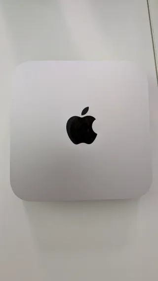 Mac Mini M1 sin usar en caja