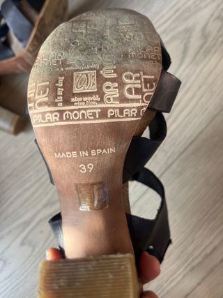 Sandalias de piel Pilar Money negras