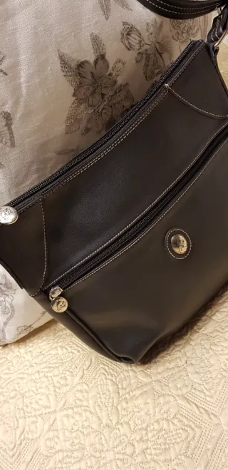 Bolso Negro El Potro Asa Ajustable