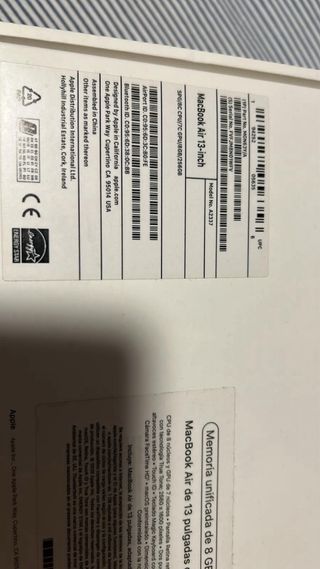 Ordenador Apple MacBook Plata en su caja original